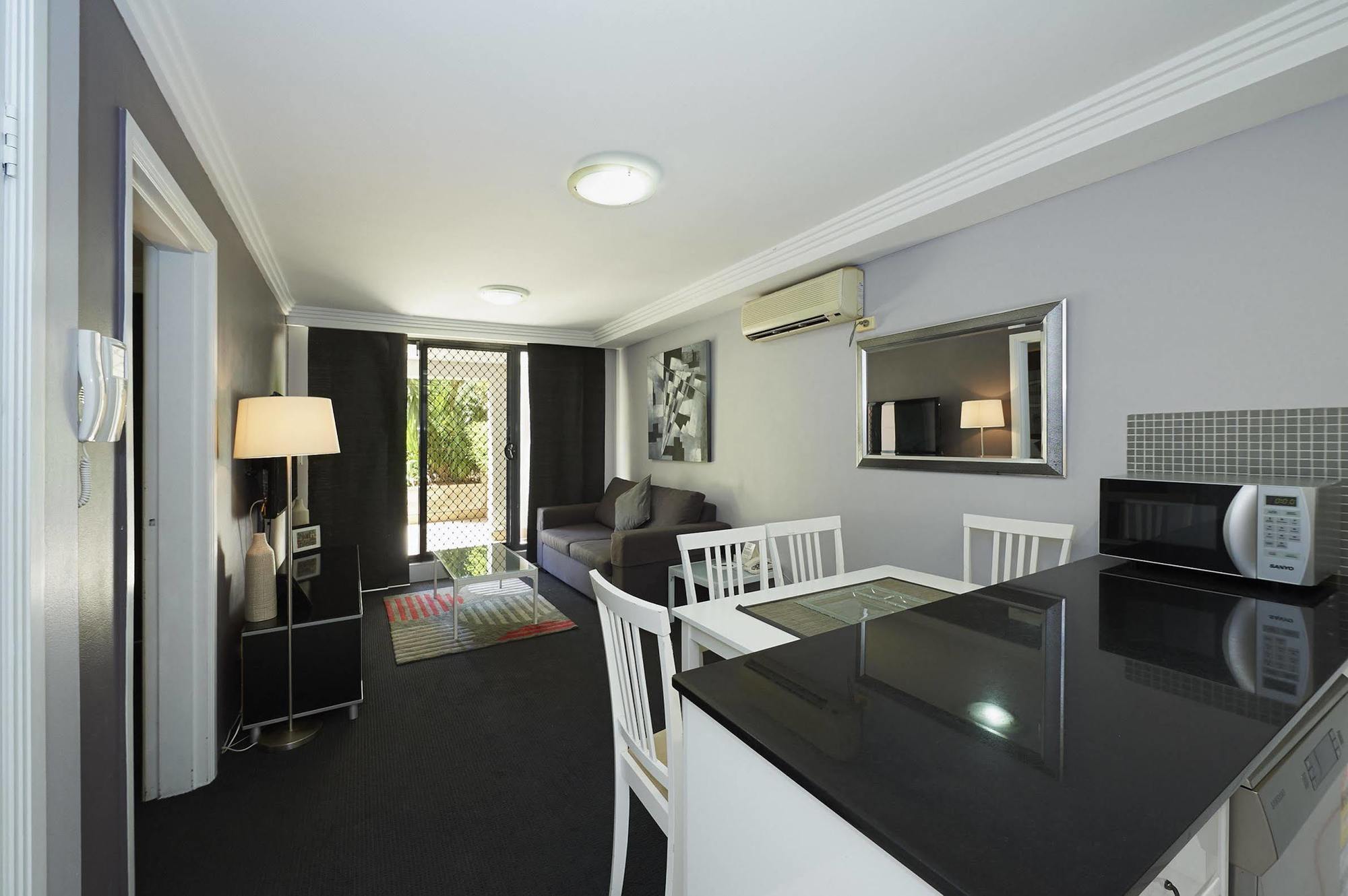 Waldorf Randwick Serviced Apartments Dış mekan fotoğraf